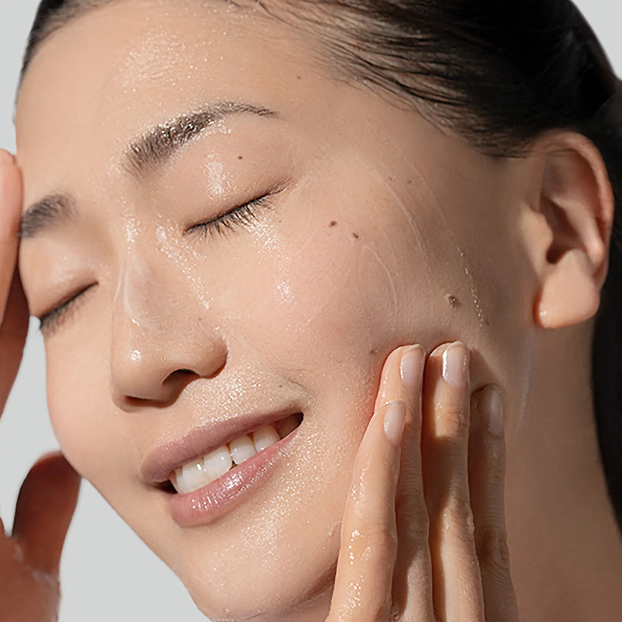 daily glycolic cleanser