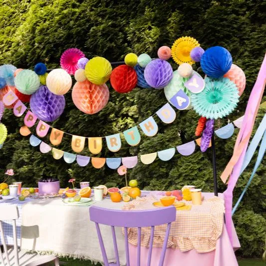 Scallop Tissue Garland - Peaches & Cream